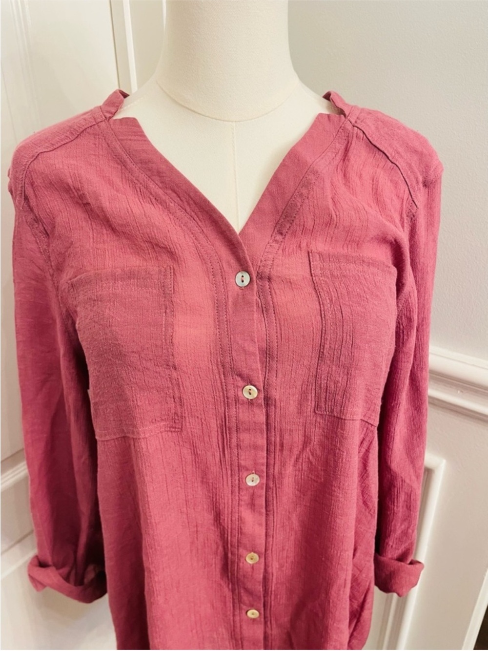 Lily Morgan Textured Button-Up Top in Raspberry Pink - Picture 3 of 8